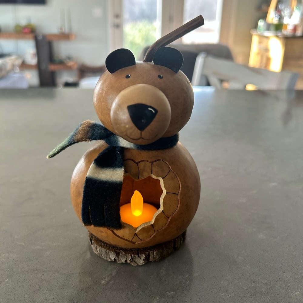 Beanie The Bear Gourd Bear Tea Light Bear Heart Cut Out Scarf Wood Base W/ Light